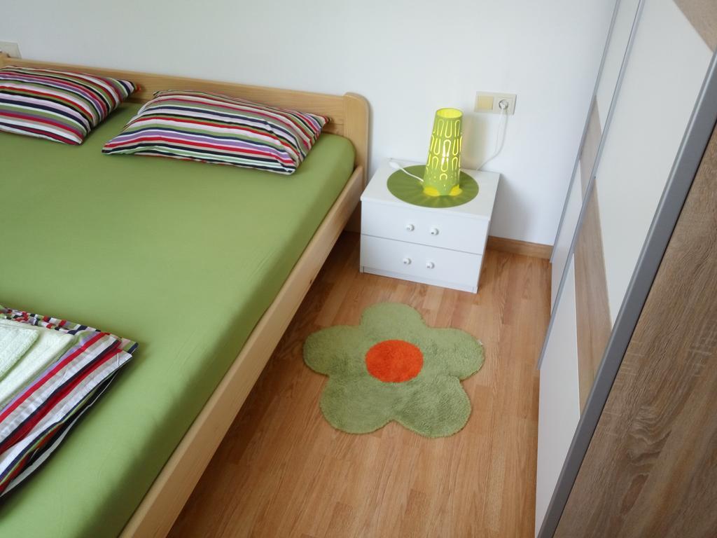 Apartment Asparagus 罗维尼村 外观 照片