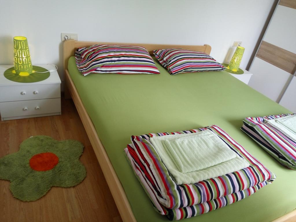 Apartment Asparagus 罗维尼村 外观 照片